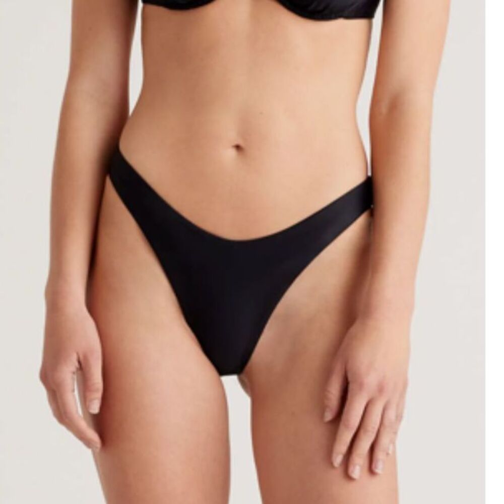 Quince Italian Hi Leg Bikini Bottoms Medium Black Excellent Quality NWT